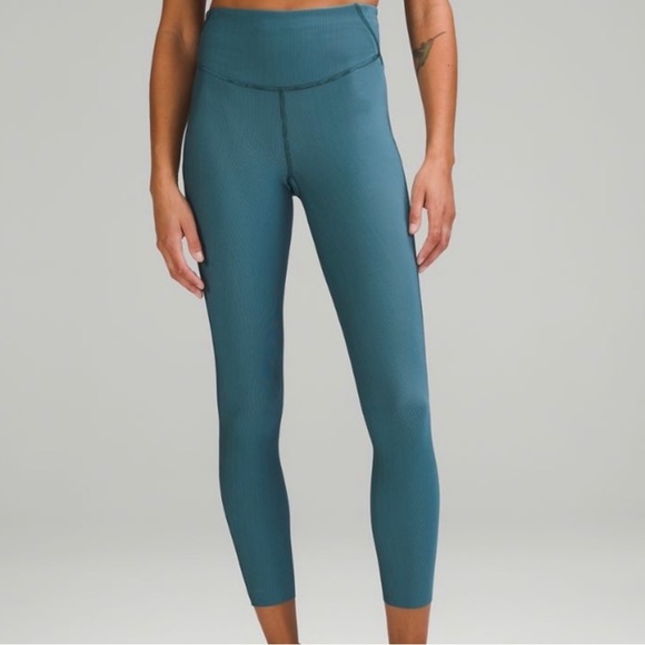 ⬇️⬇️NEW Lululemon size 8 base pace tight 25inch - Picture 5 of 10